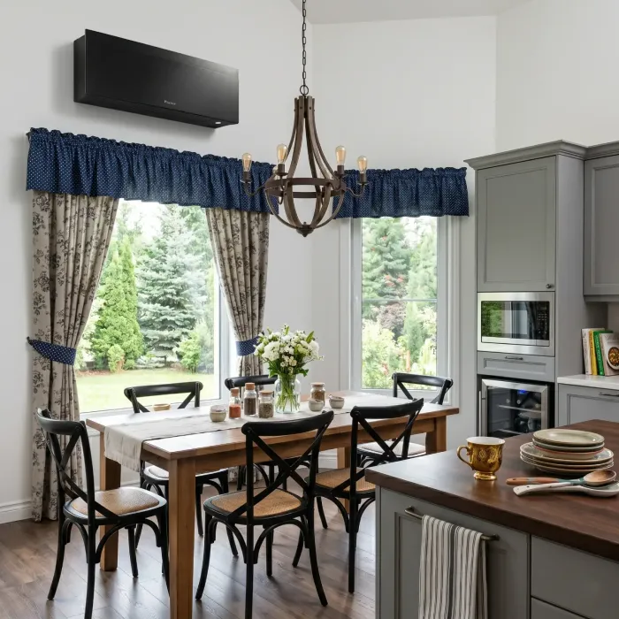 Кондиціонер Daikin EMURA FTXJ25AB/RXJ25A Black