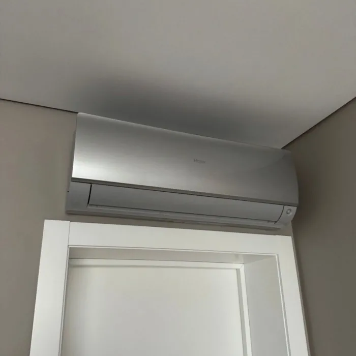 Внутрішній настінний блок Haier Flexis Silver Inverter AS35S2SF1FA-S1